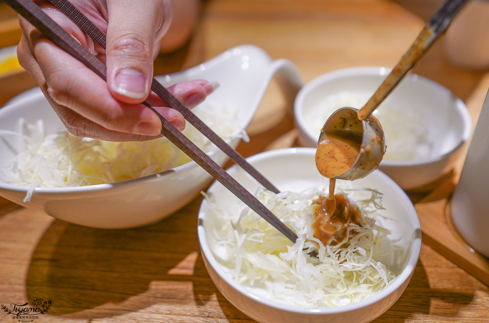 澎湖美食推薦》沐一豬排，精緻炸豬排套餐，附前菜甜點飲料，還有越光米、味噌湯、熱茶任食！！ @緹雅瑪 美食旅遊趣