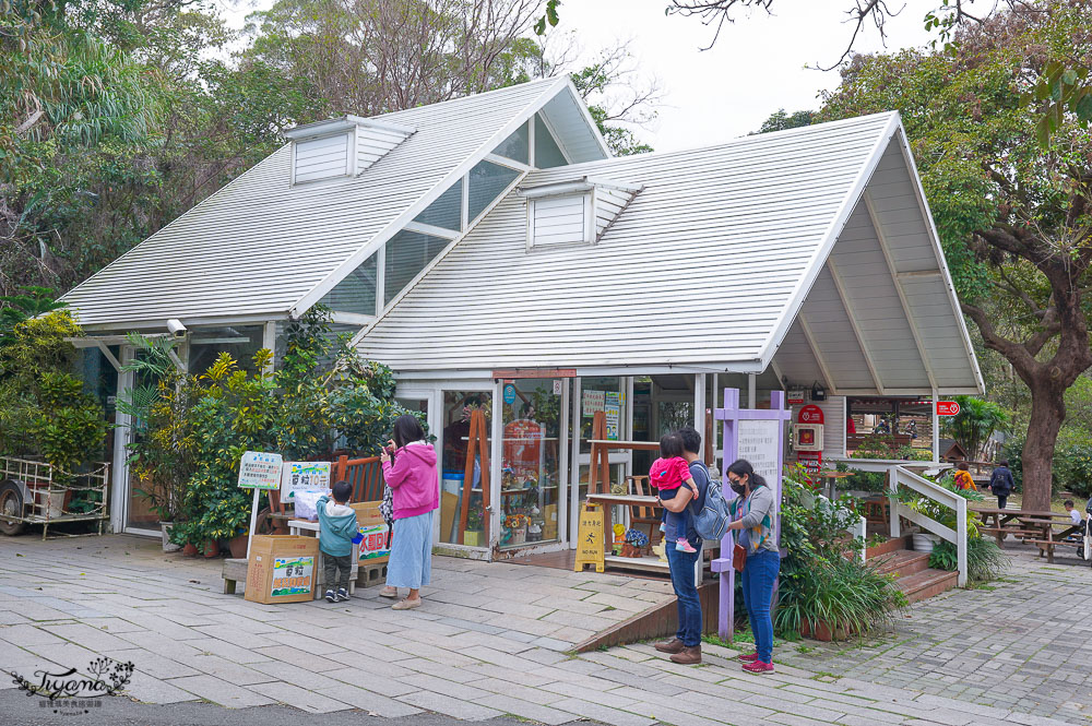 苗栗農場.苗栗景點》飛牛牧場 親子旅遊聖地，擠牛奶、餵小牛、小鴨、小羊~ @緹雅瑪 美食旅遊趣