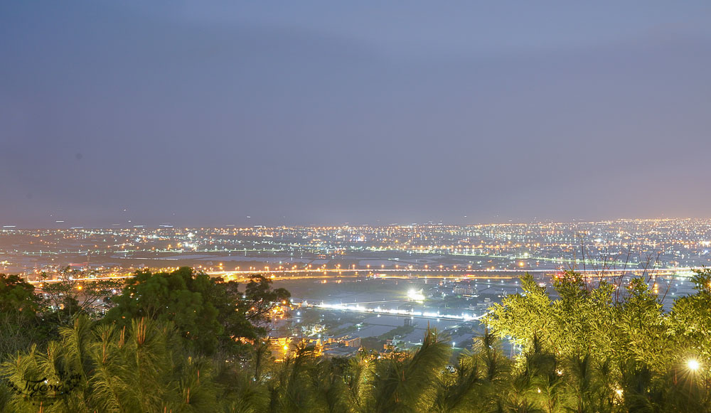 宜蘭礁溪夜景餐廳》空ㄟ農場，百萬夜景浪漫約會景觀餐廳，接駁專車接送至山上用餐，藝人也愛去的超人氣私房景點 @緹雅瑪 美食旅遊趣