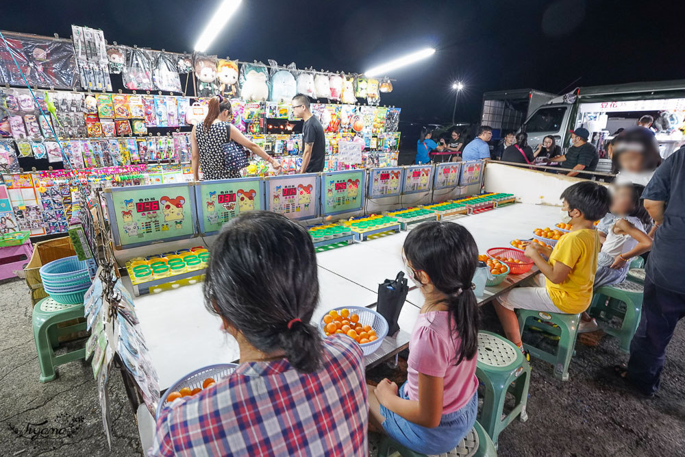 南投假日夜市>埔里城假日夜市，只開週五、週六的美味夜市小吃美食吃不停！！夜市遊戲好好玩~