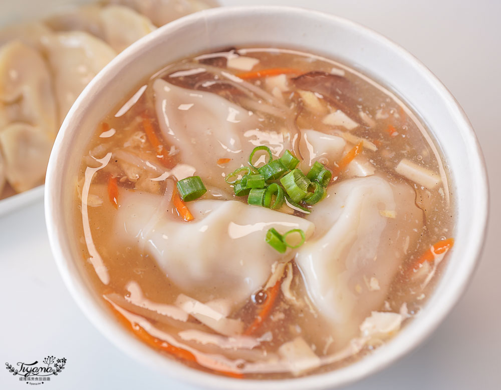 台南鍋貼/台南湯包「郭春塏鍋貼湯包」，麻辣鍋貼、麻辣蒸餃、臭豆腐湯包，你吃過了嗎？ @緹雅瑪 美食旅遊趣