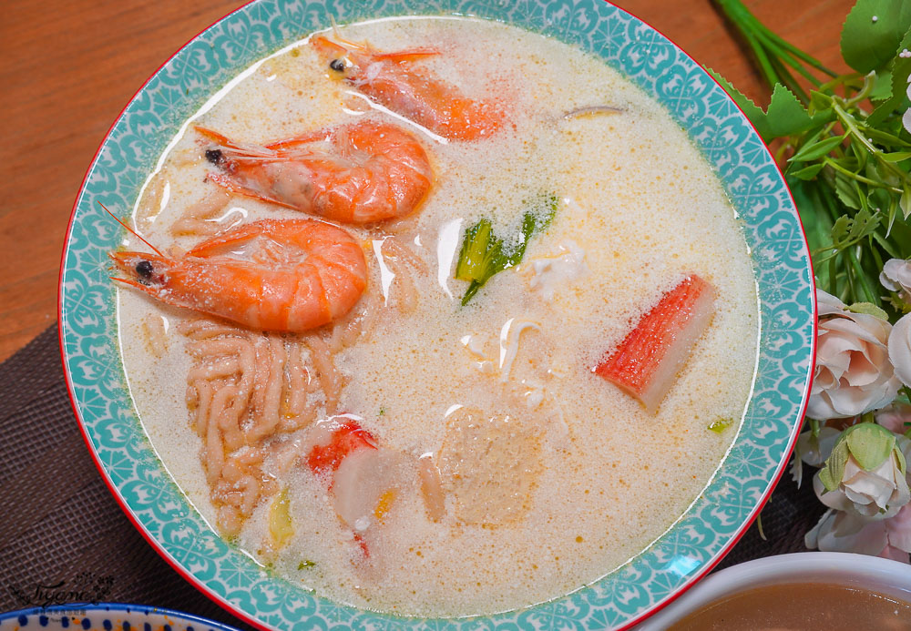 台南外帶鍋燒意麵，鐵木匠外帶各式風味鍋燒意麵，料多味美，滿足你的味蕾！！ @緹雅瑪 美食旅遊趣