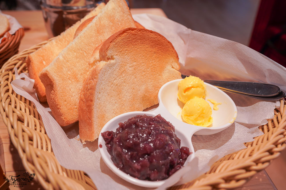 台南客美多咖啡，來自日本名古屋的連鎖朝食輕食咖啡廳，附親子閱讀室 @緹雅瑪 美食旅遊趣