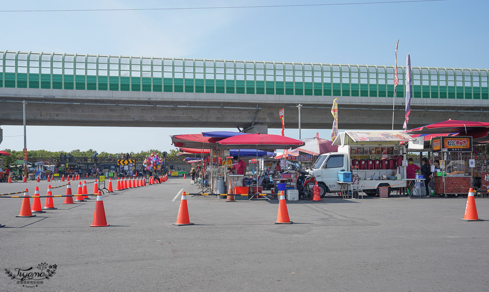 《海空步道》漫步紅樹林步道，漲潮出海道路宛如神隱少女海中電車月台/彰化免費景點 @緹雅瑪 美食旅遊趣