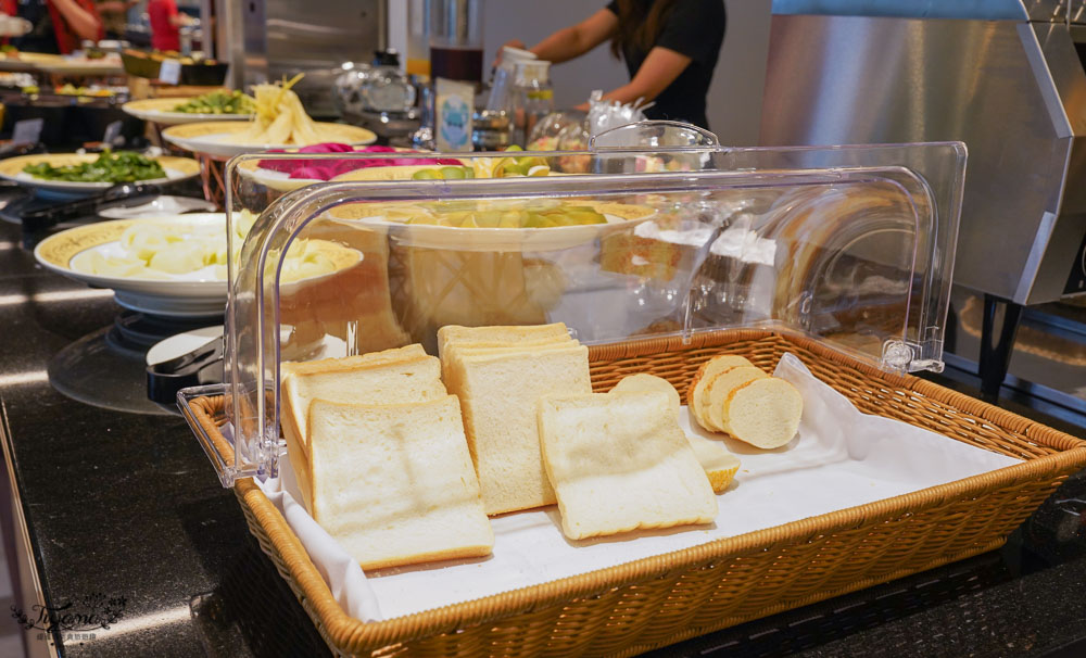 童媽吉親子飯店｜宜蘭全新積木飯店，2層樓超放電遊戲室、大滑梯，下午茶自助吧吃到5點！！ @緹雅瑪 美食旅遊趣