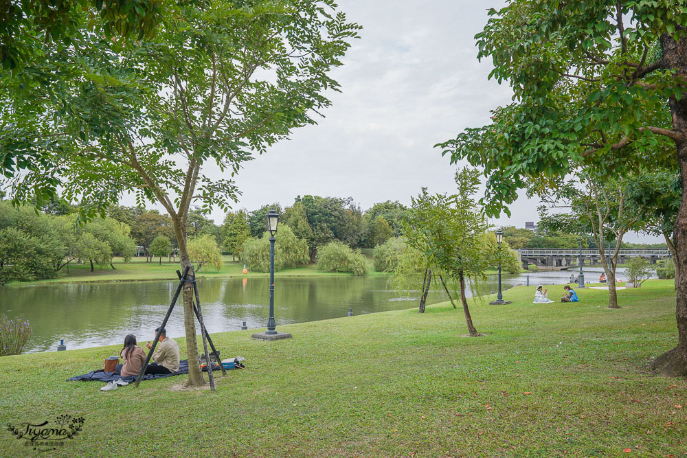 台南景點｜奇美博物館，超大台南後花園，看展覽、喝咖啡、野餐好去處 @緹雅瑪 美食旅遊趣