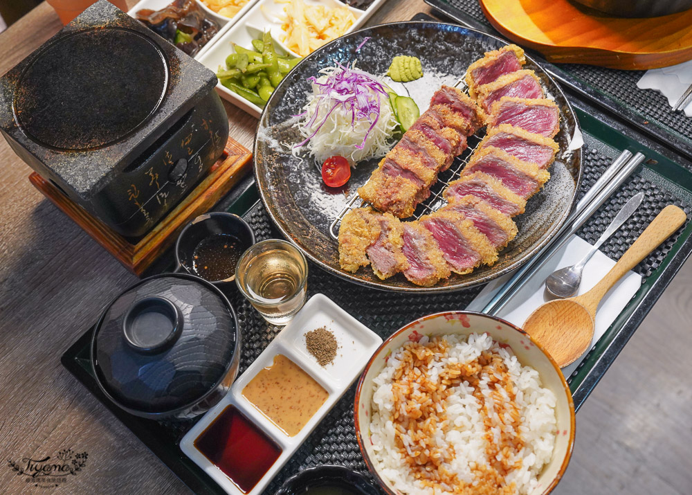 台南丼飯《丼Fun台南店》平價美味日式炸牛排，新菜色 炸三鮮、海鮮韓式部隊鍋！！一起來吃丼飯囉~ @緹雅瑪 美食旅遊趣