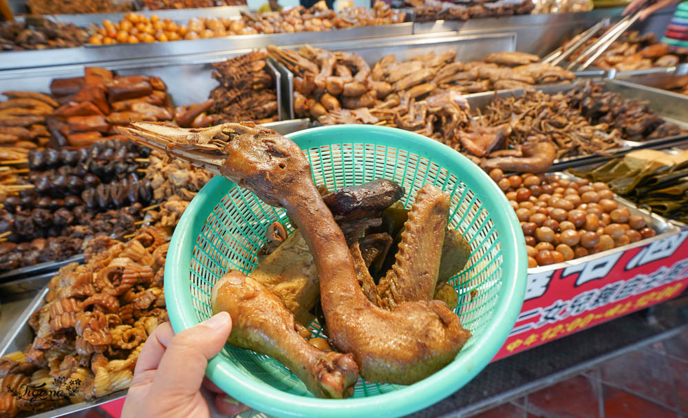 阿囉哈滷味 高雄滷味就愛這一味！！60年人氣老店，口香糖、豬雪花、蘭花干… @緹雅瑪 美食旅遊趣