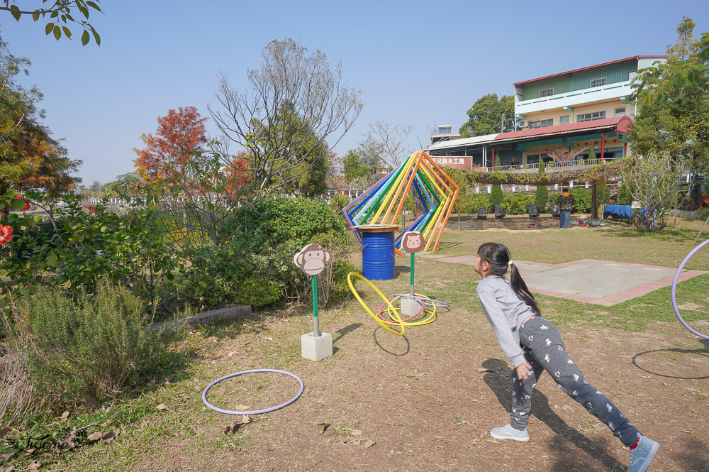 台中景點｜台中親子景點「木匠兄妹木工房」，木工房樂園，木製遊戲道具、木製手作DIY~ @緹雅瑪 美食旅遊趣