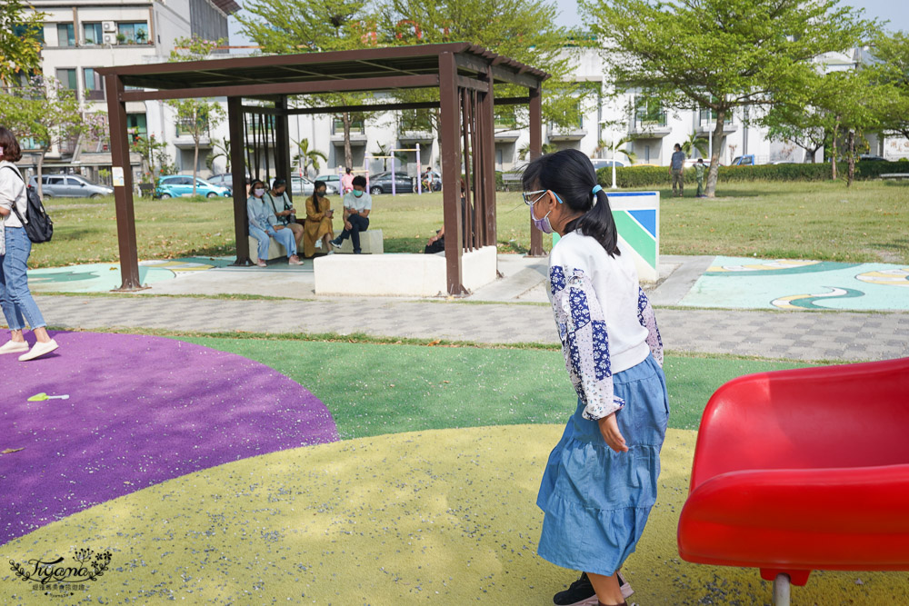 台南親子公園好放電！紅色暖暖蛇主題公園「頂美公園」超好玩，台南免費景點放鬆一整個下午 @緹雅瑪 美食旅遊趣