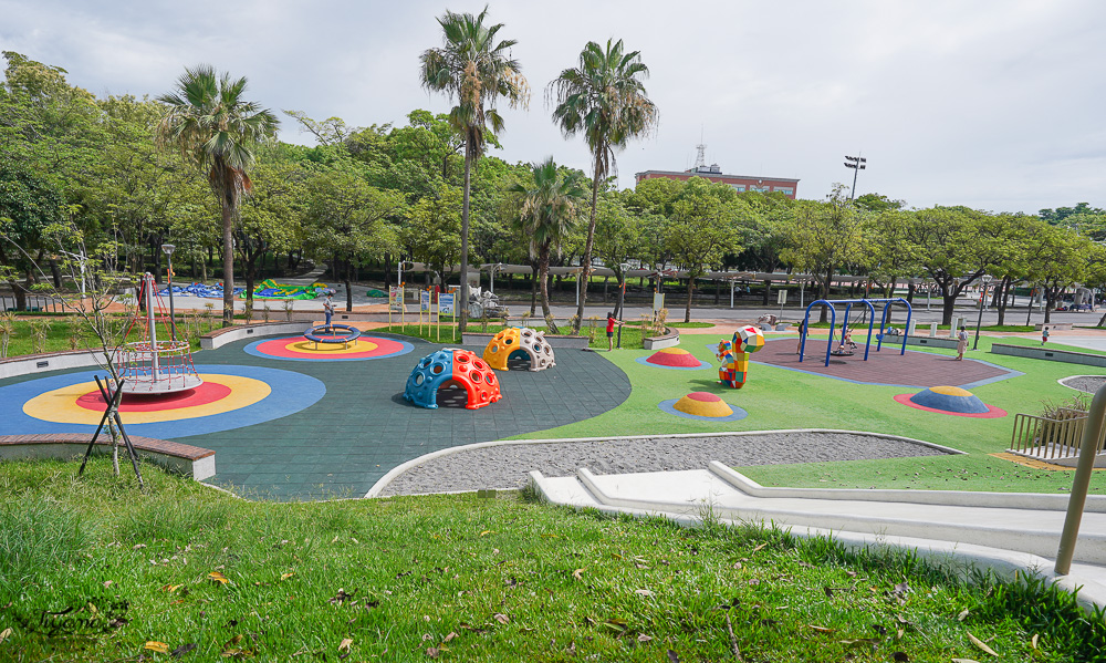 雲林親子公園｜雲林斗六膨鼠森林公園，可愛橡果造型滑梯，進入繽紛膨鼠世界遊玩～ @緹雅瑪 美食旅遊趣