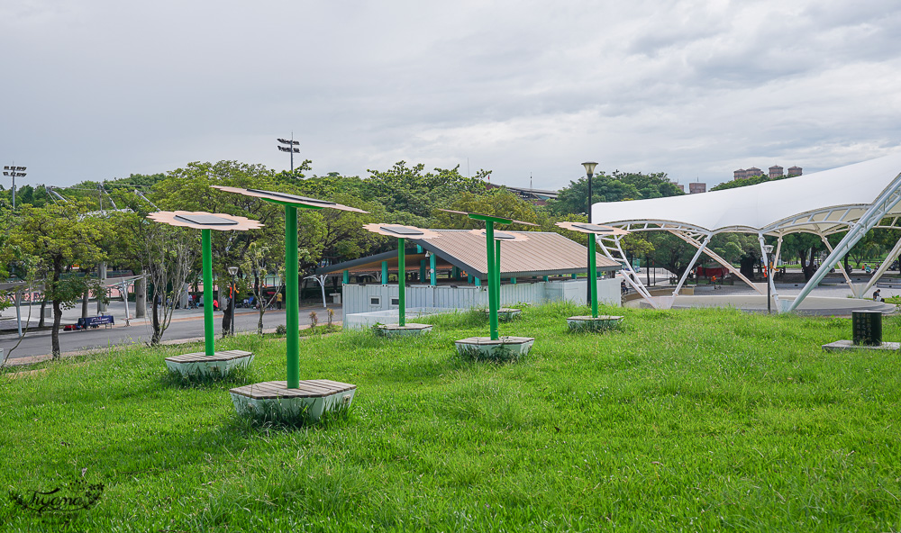 雲林親子公園｜雲林斗六膨鼠森林公園，可愛橡果造型滑梯，進入繽紛膨鼠世界遊玩～ @緹雅瑪 美食旅遊趣