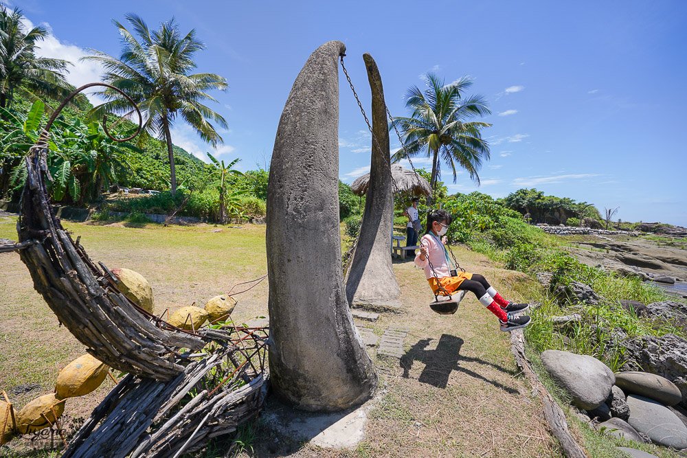 花蓮海景咖啡《項鍊海岸工作室》夢幻月牙鞦韆、無敵海灣景緻盡收眼底 @緹雅瑪 美食旅遊趣