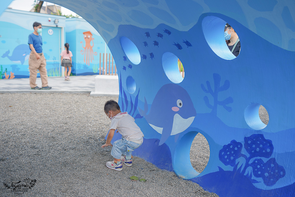 台南親子公園《安平港濱歷史特色遊戲場》台南最大海港旁海洋風公園，在大魚的祝福旁 @緹雅瑪 美食旅遊趣