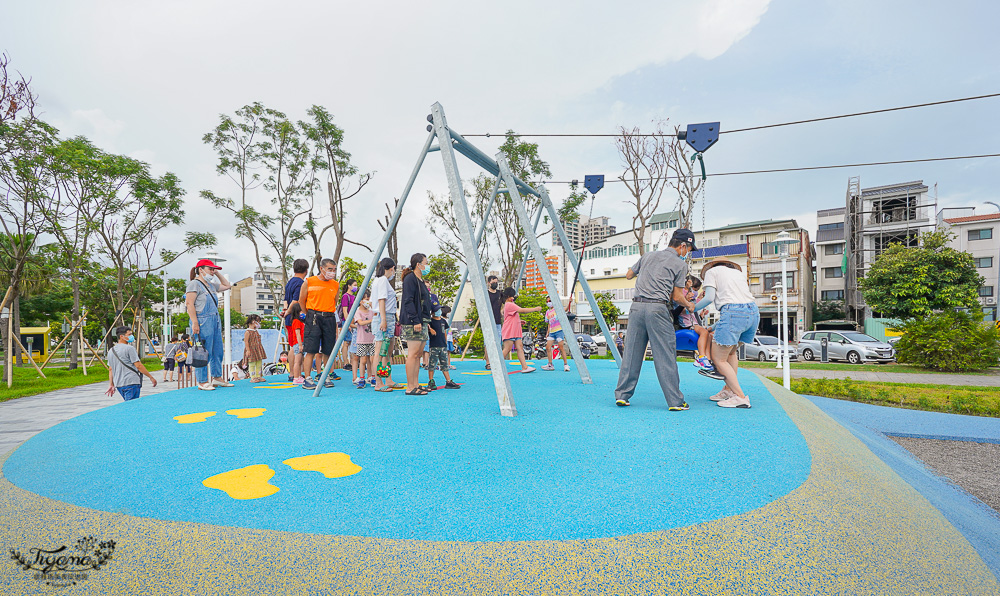 台南親子公園《安平港濱歷史特色遊戲場》台南最大海港旁海洋風公園，在大魚的祝福旁 @緹雅瑪 美食旅遊趣