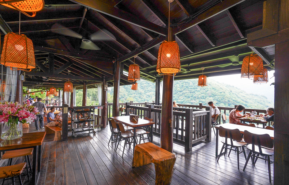 嘉義阿里山深山美食《游芭絲鄒宴餐廳》原住民特色餐，絕美山景映入眼簾~嘉義阿里山景觀餐廳 @緹雅瑪 美食旅遊趣