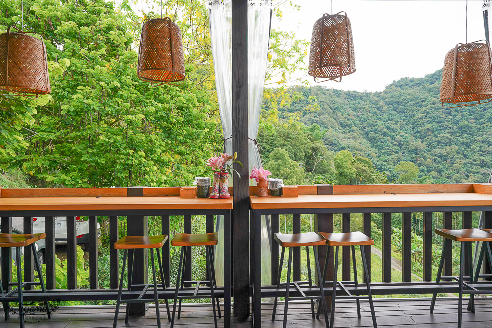 嘉義阿里山深山美食《游芭絲鄒宴餐廳》原住民特色餐，絕美山景映入眼簾~嘉義阿里山景觀餐廳 @緹雅瑪 美食旅遊趣