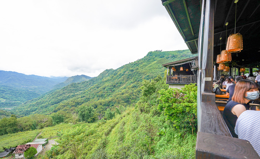 嘉義阿里山深山美食《游芭絲鄒宴餐廳》原住民特色餐，絕美山景映入眼簾~嘉義阿里山景觀餐廳 @緹雅瑪 美食旅遊趣