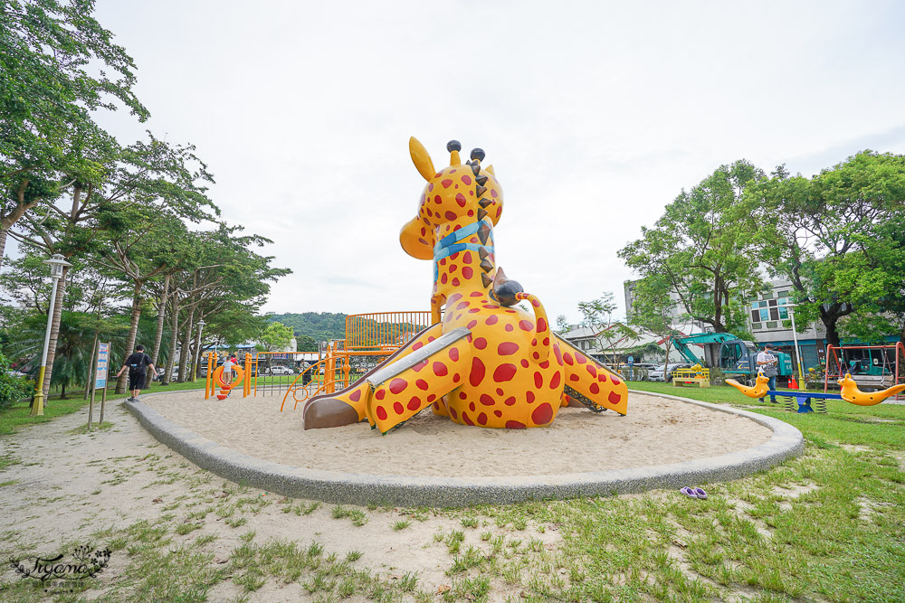 花蓮親子公園｜長頸鹿親子公園，白色大沙坑、可愛長頸鹿滑梯、攀爬設施~ @緹雅瑪 美食旅遊趣