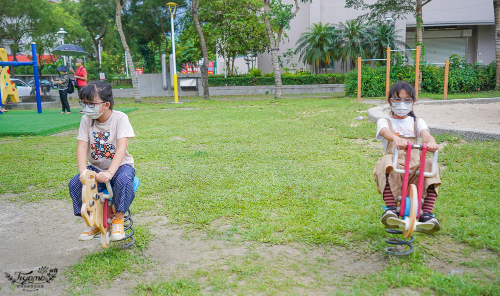 花蓮親子公園｜長頸鹿親子公園，白色大沙坑、可愛長頸鹿滑梯、攀爬設施~ @緹雅瑪 美食旅遊趣