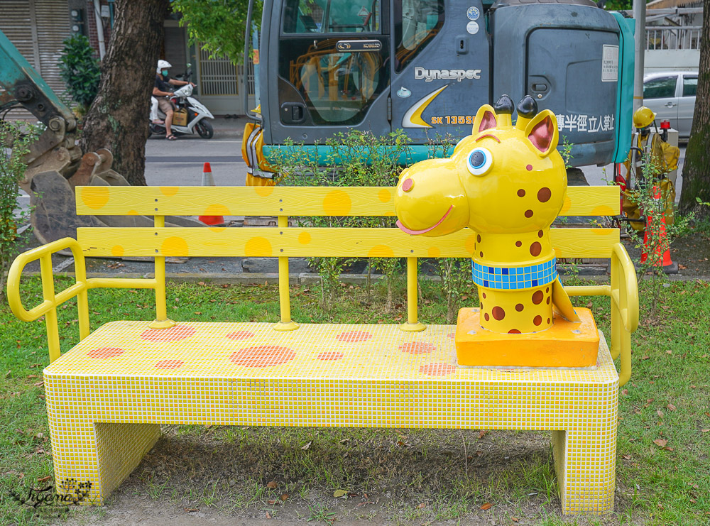 花蓮親子公園｜長頸鹿親子公園，白色大沙坑、可愛長頸鹿滑梯、攀爬設施~ @緹雅瑪 美食旅遊趣