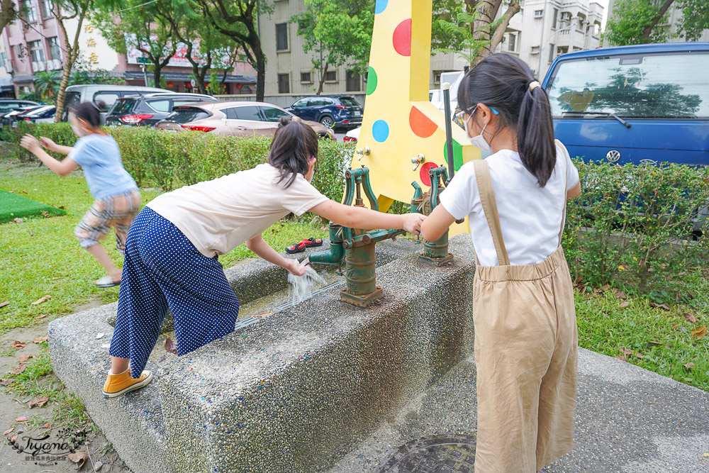 花蓮親子公園｜長頸鹿親子公園，白色大沙坑、可愛長頸鹿滑梯、攀爬設施~ @緹雅瑪 美食旅遊趣