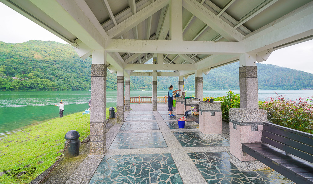 花蓮景點》鯉魚潭步道｜鯉魚潭遊客中心，美麗湖景盡收眼裡，湖畔步道散步放鬆好去處！！ @緹雅瑪 美食旅遊趣