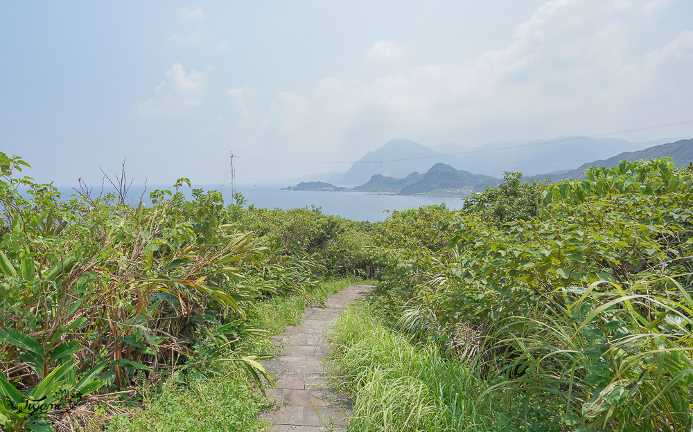 基隆步道《容軒步道景觀平台》280度觀景台，一覽八斗子漁港、海科館、潮境公園之美！！ @緹雅瑪 美食旅遊趣