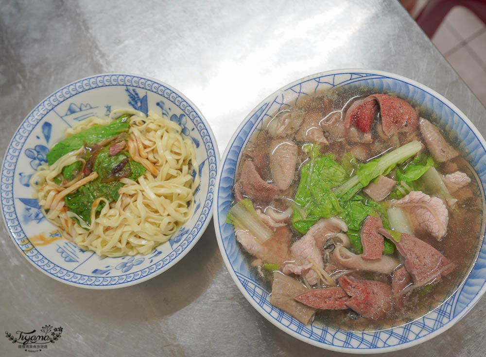 料爆多的無名麵店綜合湯！！東海綜合什錦湯麵，沒有招牌的在地人氣名店 @緹雅瑪 美食旅遊趣