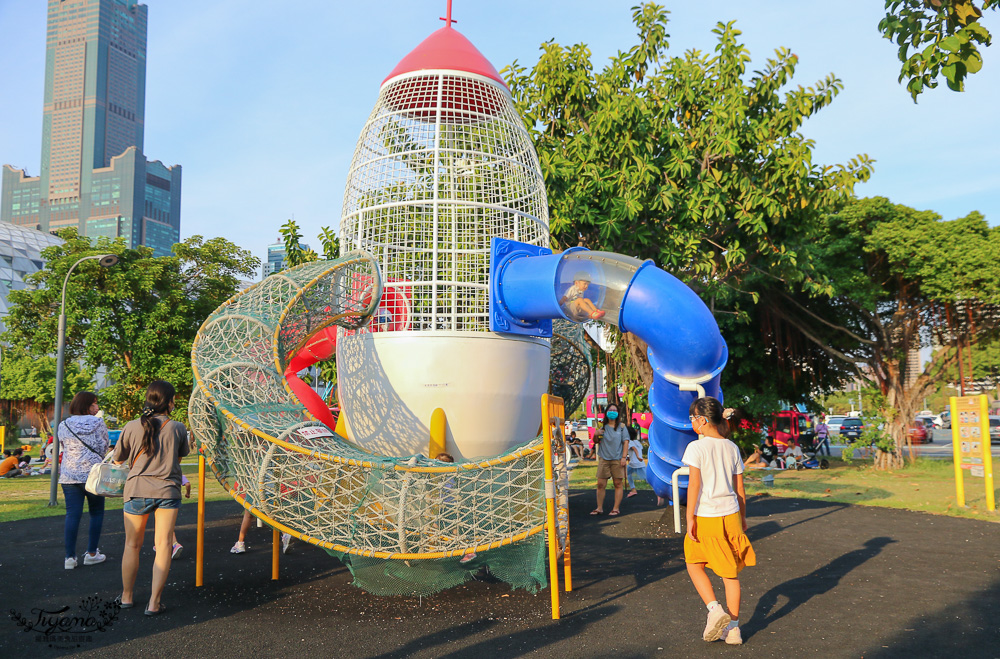 高雄親子公園｜高雄中油主題親子公園：中油海洋天堂公園，高雄展覽館&#038;高雄港22號碼頭旁，停車方便 @緹雅瑪 美食旅遊趣