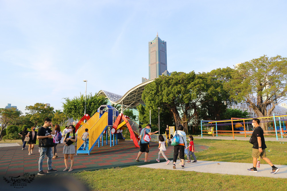 高雄親子公園｜高雄中油主題親子公園：中油海洋天堂公園，高雄展覽館&#038;高雄港22號碼頭旁，停車方便 @緹雅瑪 美食旅遊趣