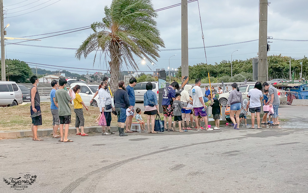 新竹挖蛤｜免費挖蛤景點，新竹香山「海山漁港海灘」親子一起玩沙挖蛤趣！！交通停車注意事項資訊~ @緹雅瑪 美食旅遊趣