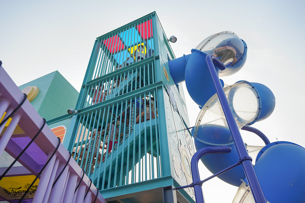 保安兒童貨櫃主題公園：高雄全新親子公園，機器人主題公園，3層樓高溜滑梯、大沙坑 @緹雅瑪 美食旅遊趣