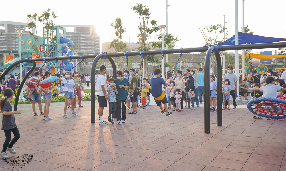 保安兒童貨櫃主題公園：高雄全新親子公園，機器人主題公園，3層樓高溜滑梯、大沙坑 @緹雅瑪 美食旅遊趣