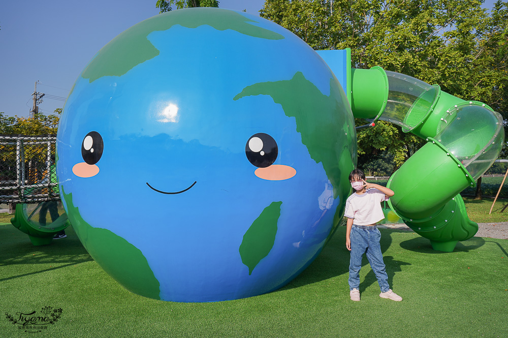 屏東新公園｜崁頂鄉共融公園 ：環保主題公園，巨大太陽、地球、月亮出沒！！ @緹雅瑪 美食旅遊趣