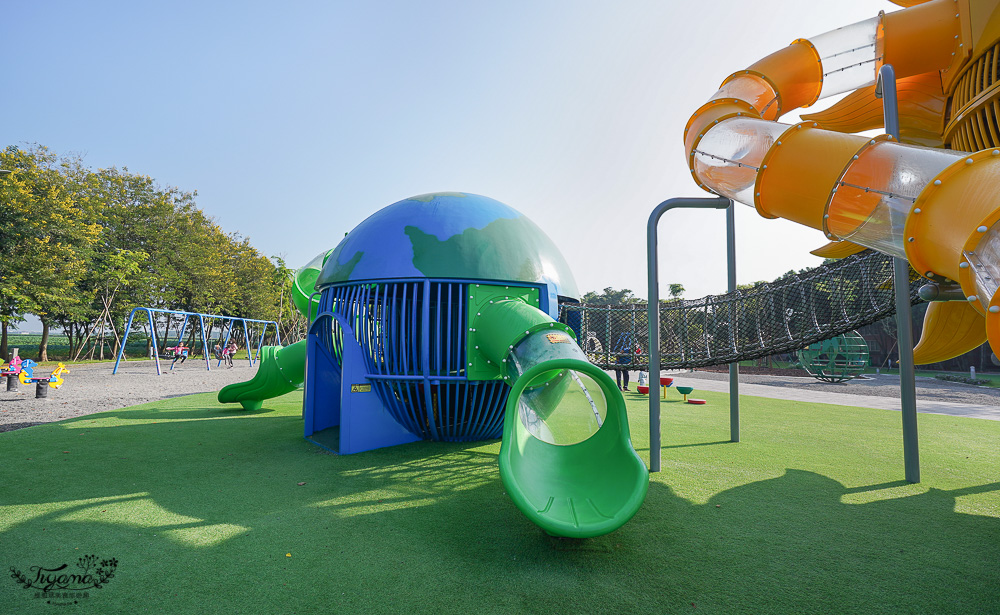 屏東新公園｜崁頂鄉共融公園 ：環保主題公園，巨大太陽、地球、月亮出沒！！ @緹雅瑪 美食旅遊趣