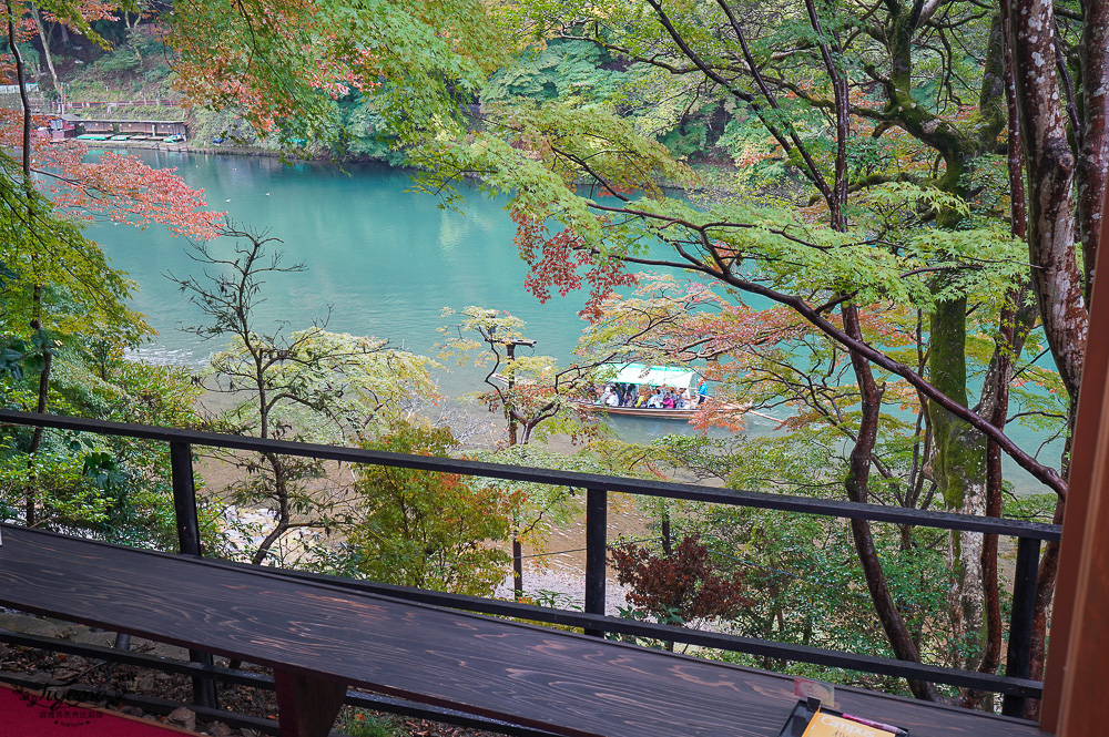 京都賞楓｜祐齋亭｜京都嵐山｜鏡面楓葉，染料藝術家工作室內的絕美秘境賞楓景點，宛如仙境！！ @緹雅瑪 美食旅遊趣