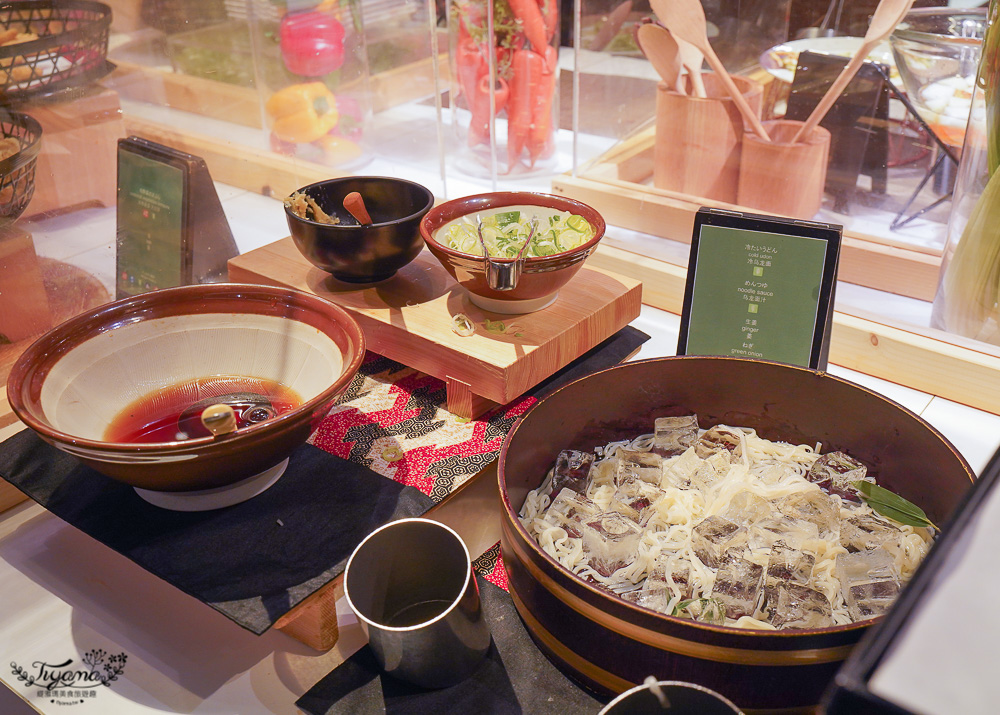 北海道星野度假村晚餐｜hal自助晚餐：螃蟹奶汁烤菜、牛肉鐵板燒、鮭魚親子手捲、雲朵聖代，超狂生魚片~干貝.甜蝦.花枝.鮭魚任你吃 @緹雅瑪 美食旅遊趣