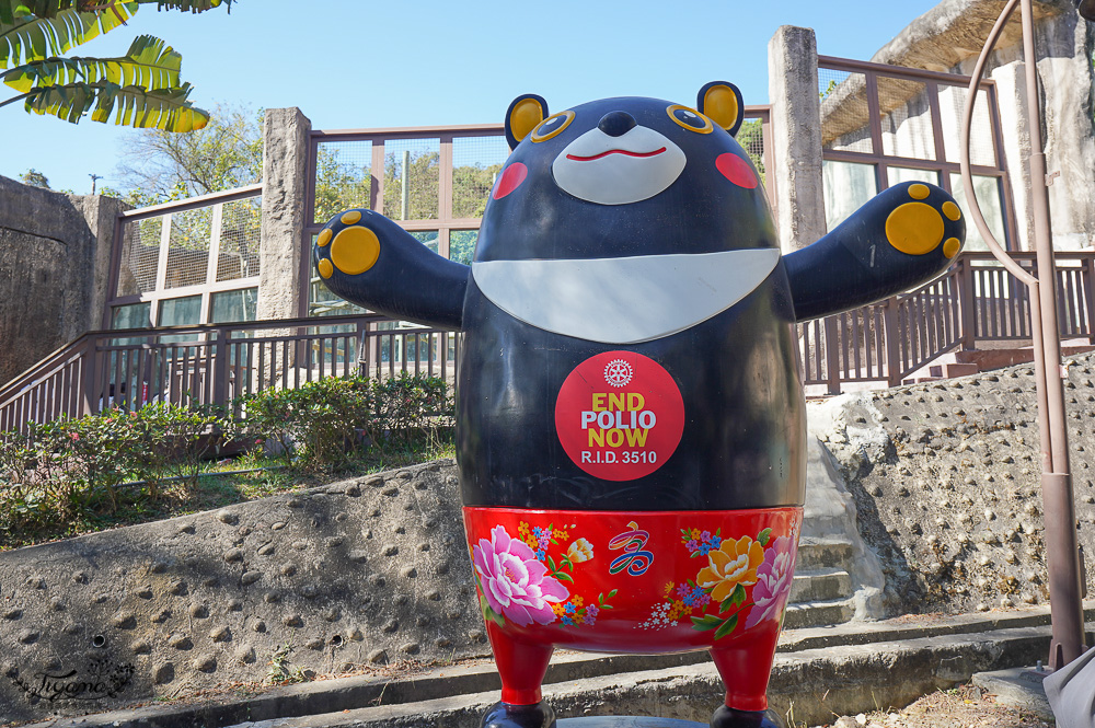 高雄壽山動物園全新開幕大改造！！兒童牧場、天空步道、黑熊山屋、水豚山屋、親水廣場、光室咖啡 @緹雅瑪 美食旅遊趣