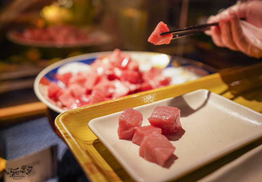 星野度假村｜森林餐廳自助晚餐，DIY海鮮丼加多少料自己來，鐵板牛排、北海道式炸雞，超人氣排隊餐廳！！ @緹雅瑪 美食旅遊趣