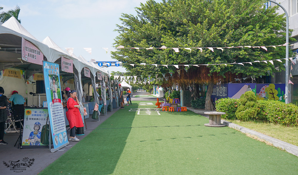 彰化景點｜台塑生醫健康悠活館：免費彰化觀光工廠，巨型卡拉赫拉沐浴乳瓶，親子滑梯球池 @緹雅瑪 美食旅遊趣