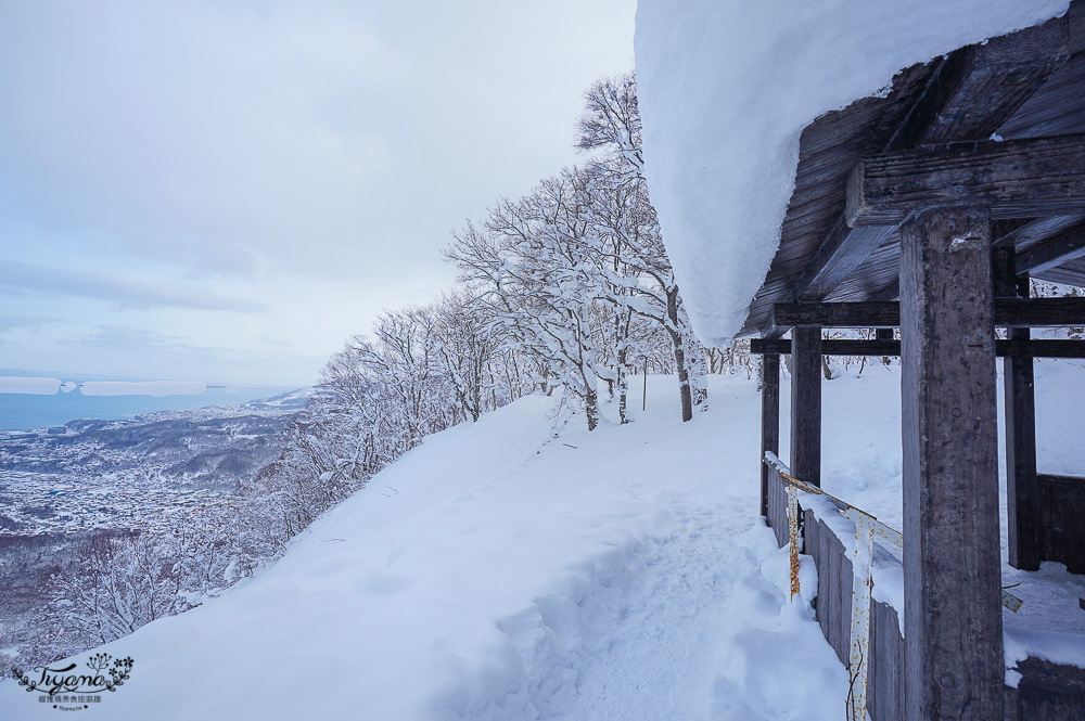 小樽景點 天狗山｜天狗山纜車｜天狗山展望台｜天狗山滑雪場～雪白冰樹、初戀取景，北海道三大夜景之一 @緹雅瑪 美食旅遊趣