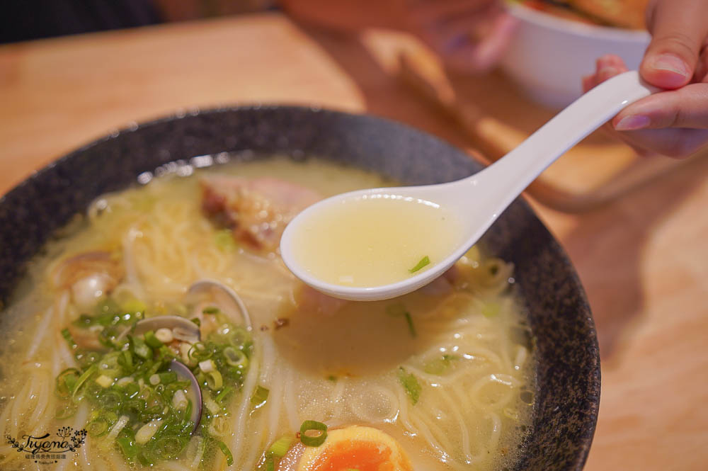 屏東恆春文青麵店｜恆春倆筷伴，小清新空氣感麵食堂 @緹雅瑪 美食旅遊趣