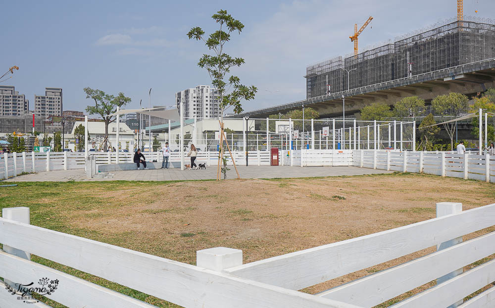 台中親子公園，超高滑梯好玩到爆「馬卡龍公園」台中人氣新公園！！ @緹雅瑪 美食旅遊趣