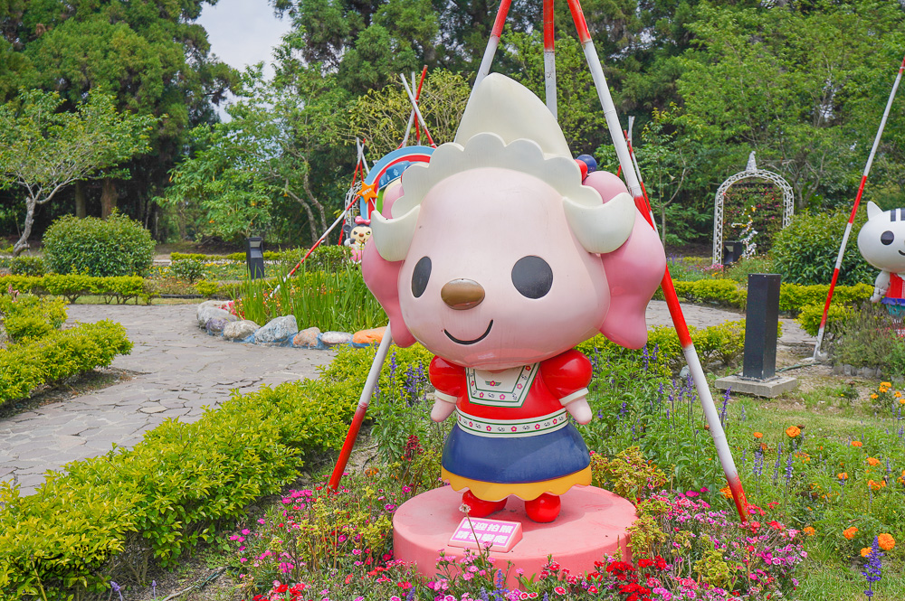 清境景點｜清境農場小瑞士花園，超好拍OPEN醬花園！！ @緹雅瑪 美食旅遊趣