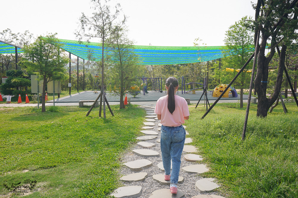 南投親子公園「名間親子生態園區」彩虹滑梯、巨大彩虹遮陽棚、沙坑公園 @緹雅瑪 美食旅遊趣