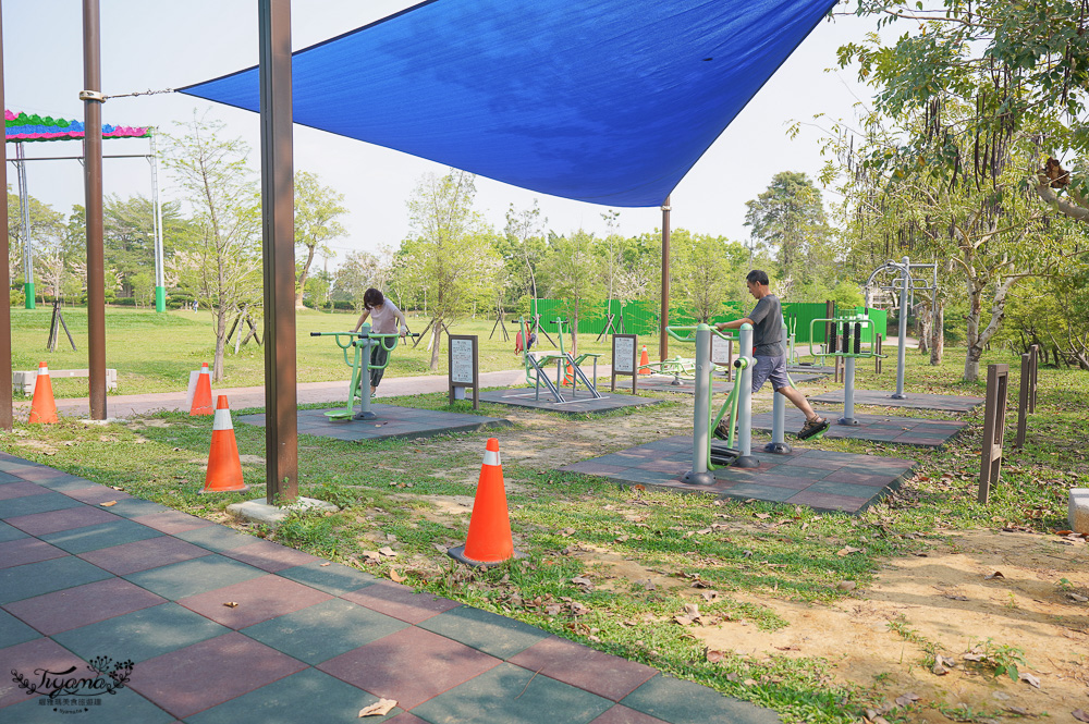 南投親子公園「名間親子生態園區」彩虹滑梯、巨大彩虹遮陽棚、沙坑公園 @緹雅瑪 美食旅遊趣