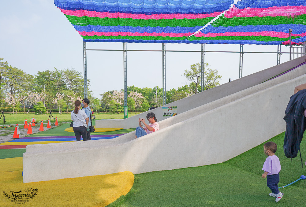 南投親子公園「名間親子生態園區」彩虹滑梯、巨大彩虹遮陽棚、沙坑公園 @緹雅瑪 美食旅遊趣