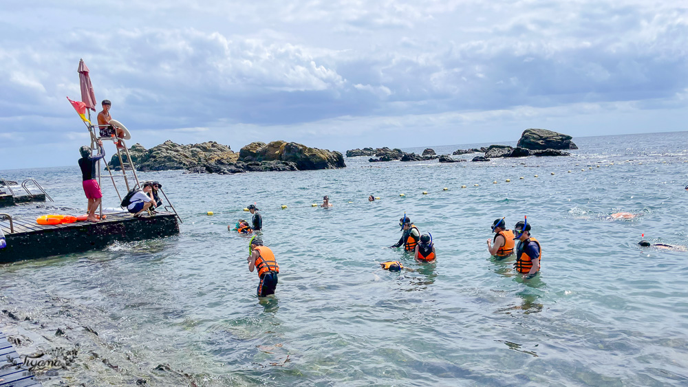 東北角親子玩水景點｜龍洞灣海洋公園：海水泳池、兒童戲水池、海景咖啡 @緹雅瑪 美食旅遊趣