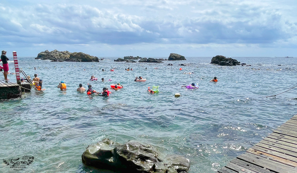 東北角親子玩水景點｜龍洞灣海洋公園：海水泳池、兒童戲水池、海景咖啡 @緹雅瑪 美食旅遊趣